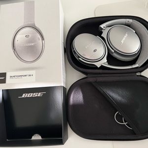 Bose Quiet Comfort 35 II Headphones Silver Noise Cancelling
